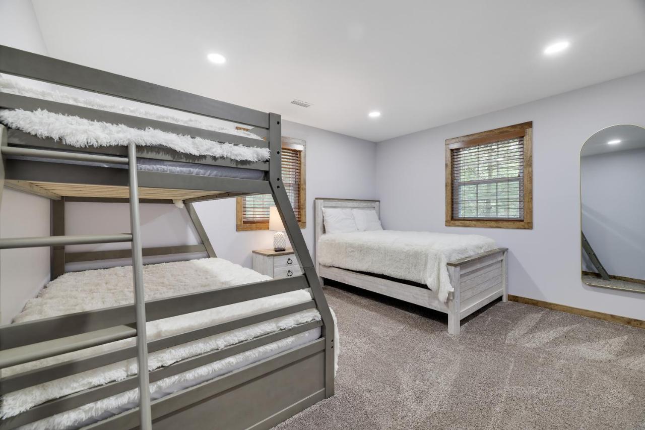 Whiskey Pines Retreat! Single Level Home, Outdoor Firepit, Ac, Bbq! Sleeps 9 In Lake Harmony! Luaran gambar